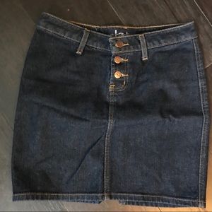 l.e.i. Vintage jean skirt EVC